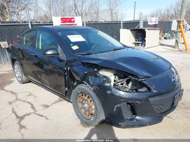 2013 MAZDA MAZDA3 JM1BL1U77D1806351