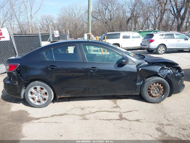 44582648 :رقم المزاد ، JM1BL1U77D1806351 vin ، 2013 Mazda Mazda3 I Sport مزاد بيع
