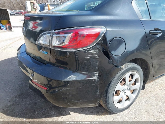 44582648 :رقم المزاد ، JM1BL1U77D1806351 vin ، 2013 Mazda Mazda3 I Sport مزاد بيع