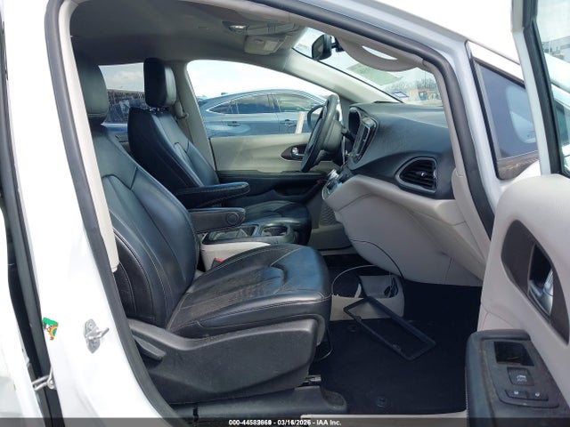 2021 Chrysler Voyager Lxi მანქანა იყიდება აუქციონზე, vin: 2C4RC1DG9MR512816, აუქციონის ნომერი: 44582669