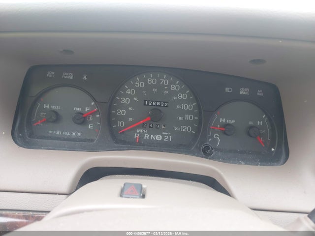 2005 MERCURY GRAND MARQUIS 2MEFM75W15X647907 Photo 6