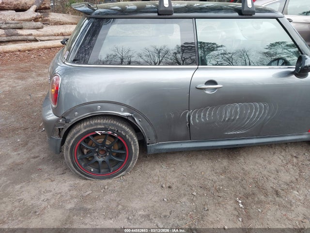 2010 MINI COOPER S WMWMF7C57ATZ69310 Photo 5