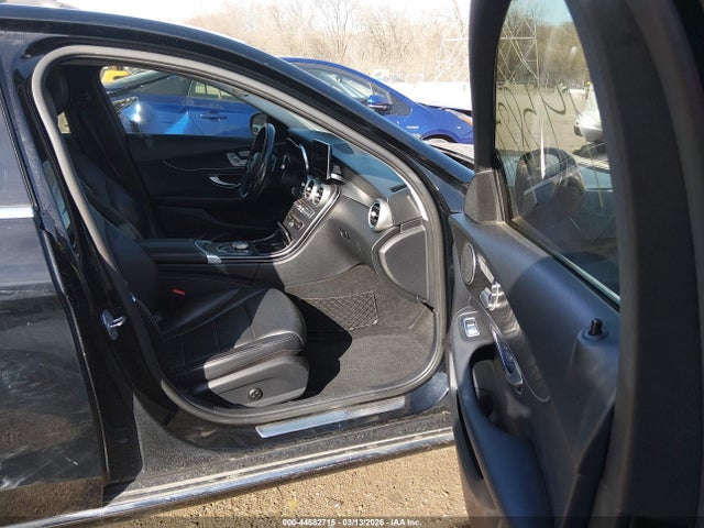 2017 Mercedes-benz C 300 მანქანა იყიდება აუქციონზე, vin: 55SWF4JB5HU193841, აუქციონის ნომერი: 44582715