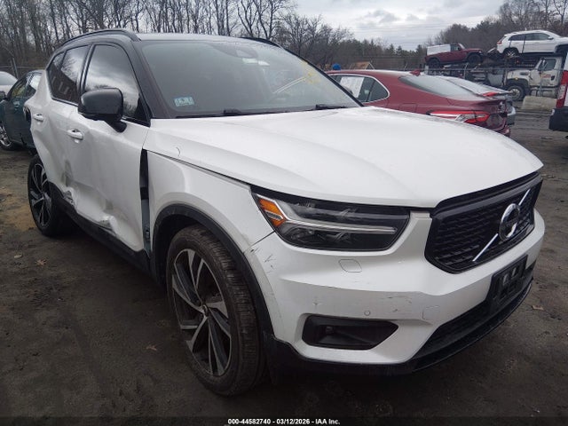 Auction sale of the 2022 Volvo Xc40 T5 R-design, vin: YV4162UM1N2722954, lot number: 44582740