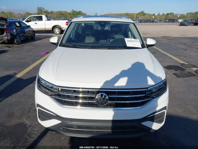 Продажа на аукционе авто 2024 Volkswagen Tiguan 2.0t Se/2.0t Wolfsburg Edition, vin: 3VVNB7AX2RM157903, номер лота: 44582753