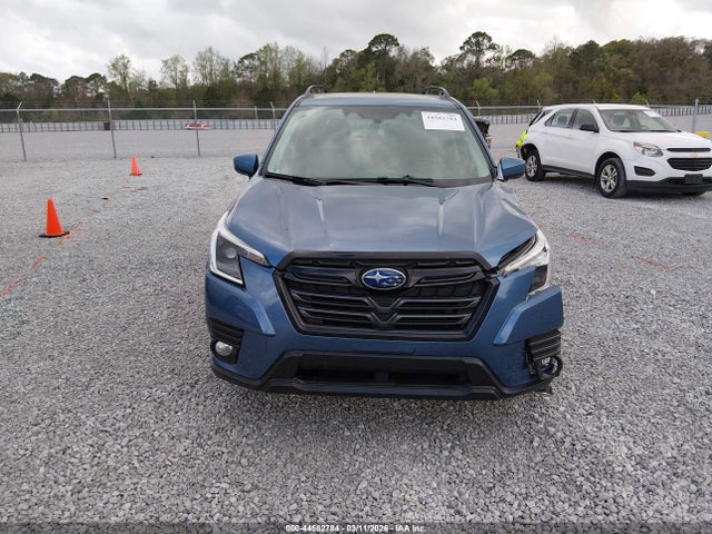 2023 Subaru Forester Premium მანქანა იყიდება აუქციონზე, vin: JF2SKAEC1PH414672, აუქციონის ნომერი: 44582784