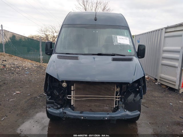 2018 Mercedes-benz Sprinter 2500 Standard Roof V6 მანქანა იყიდება აუქციონზე, vin: WD3PE7CD0JP625069, აუქციონის ნომერი: 44582790
