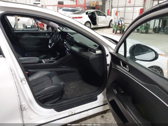 2022 Kia K5 Gt-line მანქანა იყიდება აუქციონზე, vin: 5XXG64J22NG135801, აუქციონის ნომერი: 44582803