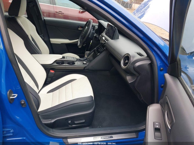44582805 :رقم المزاد ، JTHGZ1B29N5049716 vin ، 2022 Lexus Is 350 F Sport مزاد بيع