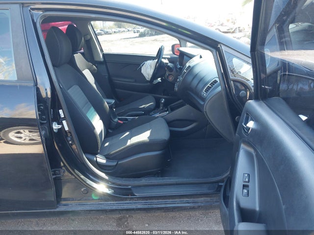 Aukcja sprzedaży 2018 Kia Forte S, vin: 3KPFL4A75JE226273, numer aukcji: 44582820