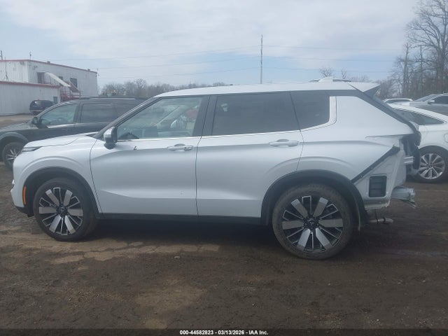 44582823 :رقم المزاد ، JA4J4VA84SZ014616 vin ، 2025 Mitsubishi Outlander Se 2.5 S-awc مزاد بيع