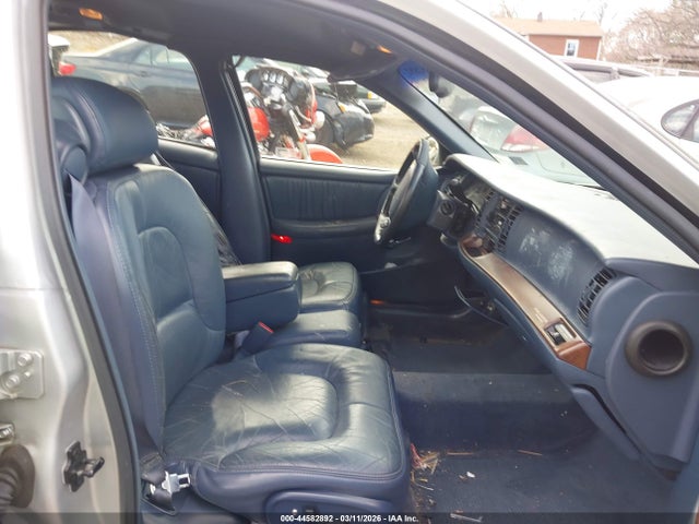 1999 Buick Park Avenue მანქანა იყიდება აუქციონზე, vin: 1G4CW52K8X4622237, აუქციონის ნომერი: 44582892