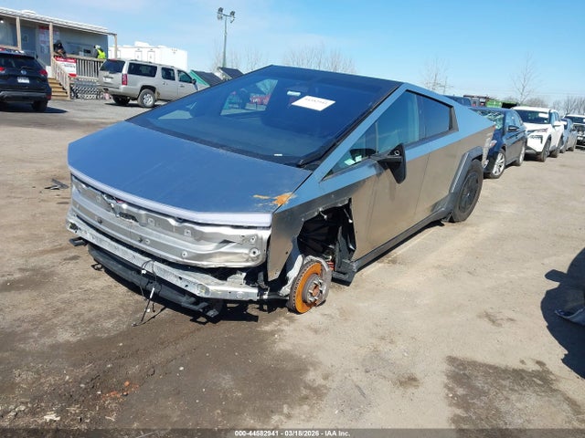 44582941 :رقم المزاد ، 7G2CEHED0RA031055 vin ، 2024 Tesla Cybertruck All-wheel Drive مزاد بيع