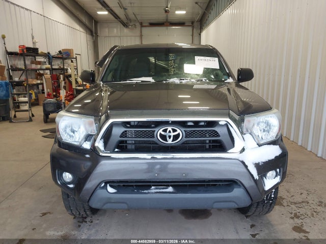 2013 Toyota Tacoma Base V6 მანქანა იყიდება აუქციონზე, vin: 5TFUU4EN6DX083237, აუქციონის ნომერი: 44582959