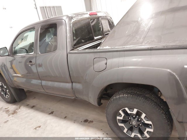 2013 Toyota Tacoma Base V6 მანქანა იყიდება აუქციონზე, vin: 5TFUU4EN6DX083237, აუქციონის ნომერი: 44582959