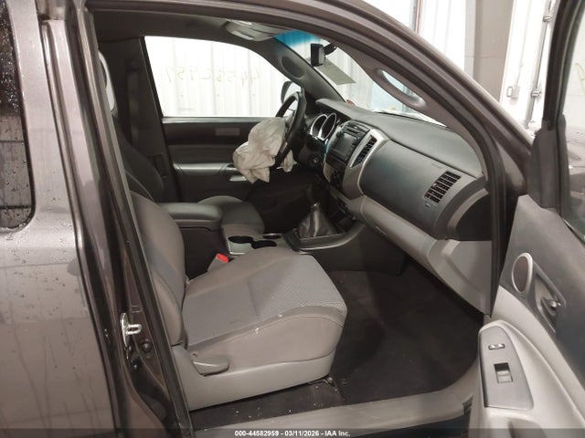 2013 Toyota Tacoma Base V6 მანქანა იყიდება აუქციონზე, vin: 5TFUU4EN6DX083237, აუქციონის ნომერი: 44582959