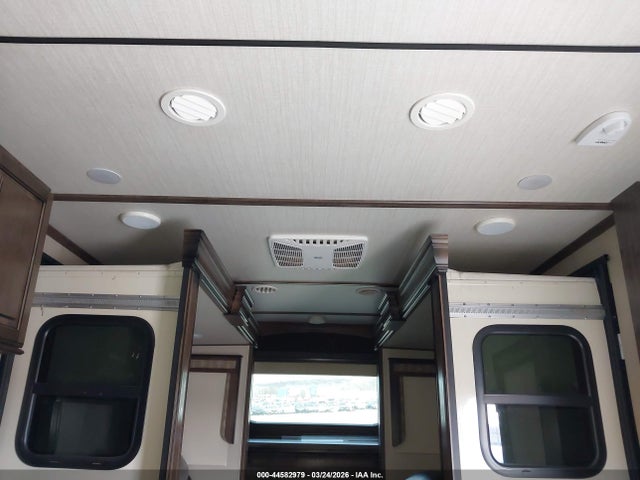 Продажа на аукционе авто 2018 Grand Design Other, vin: 573FS4332J1108657, номер лота: 44582979