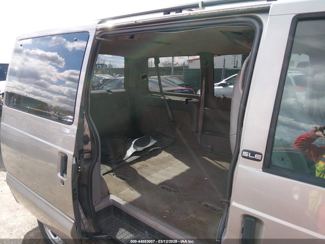 44583007 :رقم المزاد ، 1GKDM19X42B516918 vin ، 2002 Gmc Safari Sle مزاد بيع