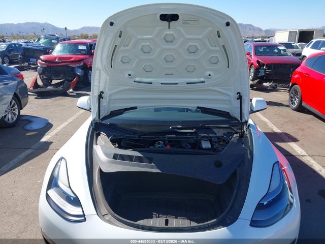 2022 Tesla Model 3 Long Range Dual Motor All-wheel Drive მანქანა იყიდება აუქციონზე, vin: 5YJ3E1EB7NF178673, აუქციონის ნომერი: 44583033