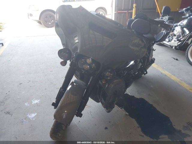 2022 HARLEY-DAVIDSON FLHTK 1HD1KEF14NB648172 Photo 1