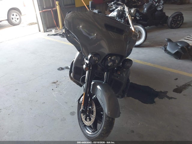 2022 HARLEY-DAVIDSON FLHTK 1HD1KEF14NB648172 Photo 4