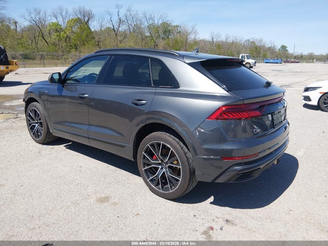 2021 AUDI Q8 WA1EVAF12MD014990 Photo 2