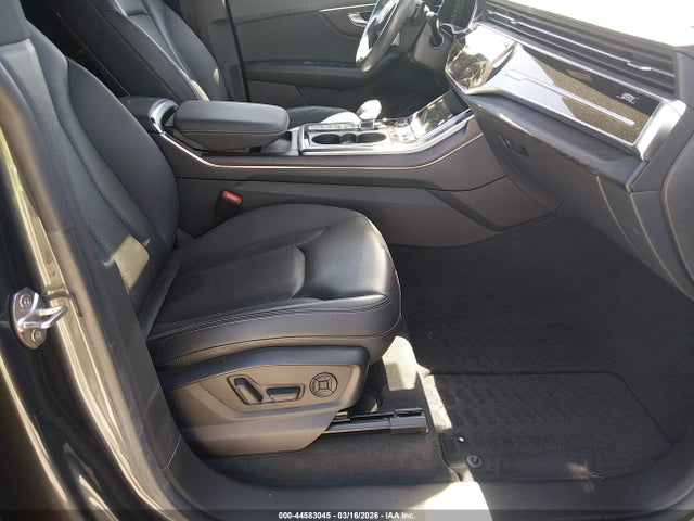 2021 AUDI Q8 WA1EVAF12MD014990 Photo 4