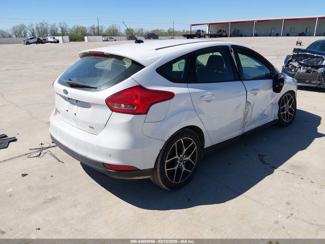 Ford FOCUS SEL 2017 1FADP3M2XHL269567 Image 4