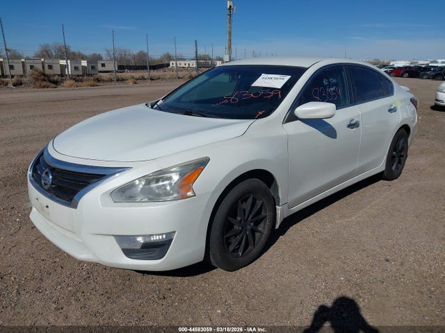 2015 Nissan Altima 2.5 S მანქანა იყიდება აუქციონზე, vin: 1N4AL3AP4FC460574, აუქციონის ნომერი: 44583059