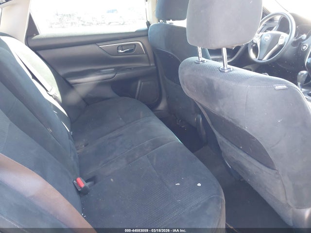 2015 Nissan Altima 2.5 S მანქანა იყიდება აუქციონზე, vin: 1N4AL3AP4FC460574, აუქციონის ნომერი: 44583059
