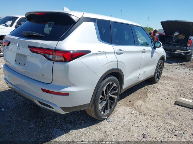 Продаж на аукціоні авто 2023 Mitsubishi Outlander Se 2.5 2wd/se Black Edition 2wd/se Special Edition 2wd, vin: JA4J3UA89PZ018732, номер лоту: 44583112