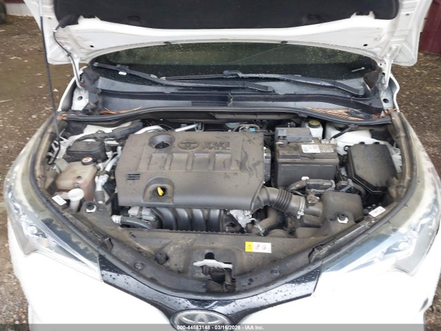 Toyota C-HR XLE 2018 NMTKHMBX8JR030668 Image 10
