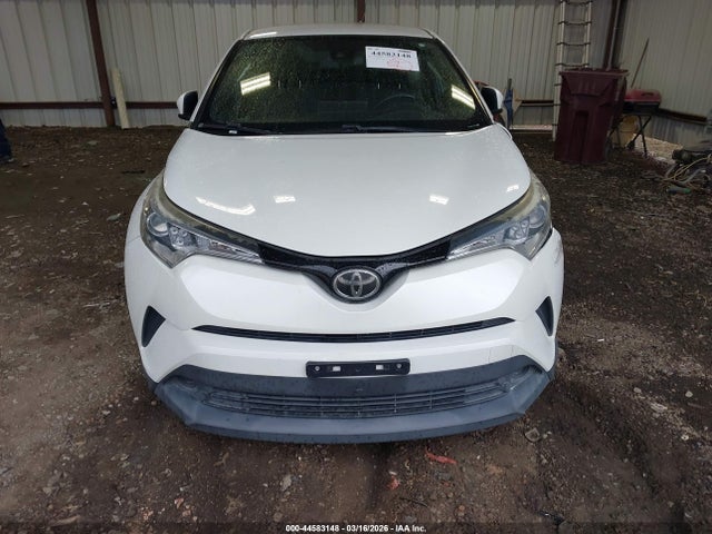 Toyota C-HR XLE 2018 NMTKHMBX8JR030668 Image 11
