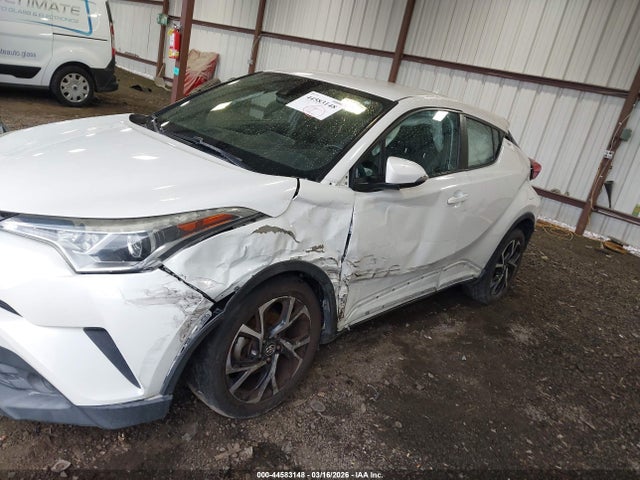 Toyota C-HR XLE 2018 NMTKHMBX8JR030668 Image 6