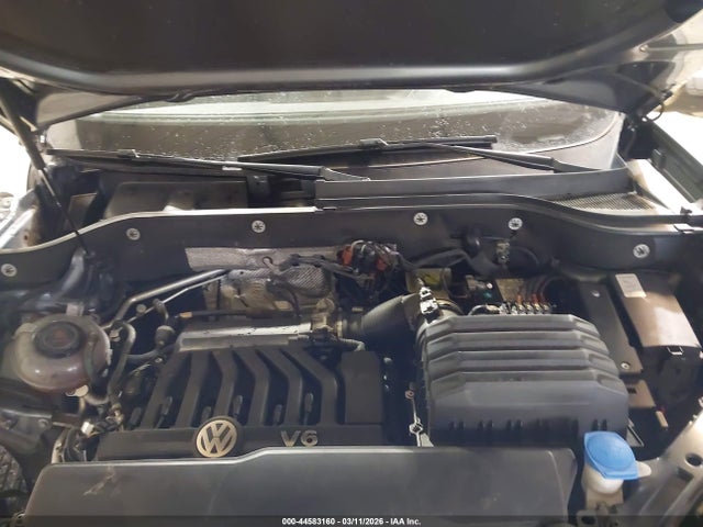 2019 Volkswagen Atlas 3.6l V6 Sel R-line მანქანა იყიდება აუქციონზე, vin: 1V2RR2CA2KC614710, აუქციონის ნომერი: 44583160