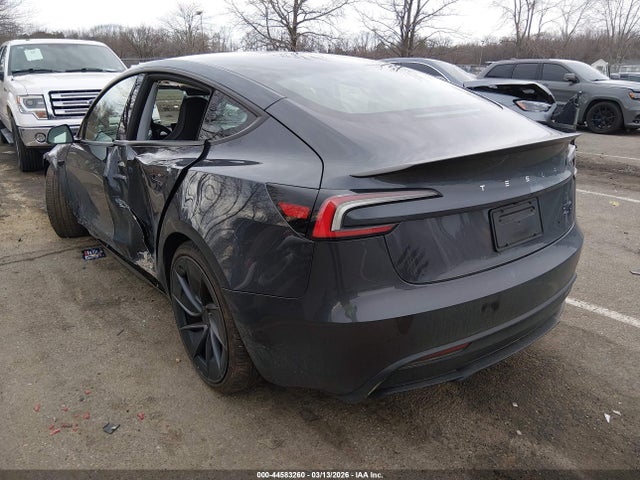 2025 TESLA MODEL 3 5YJ3E1ET0SF949592 Photo 2