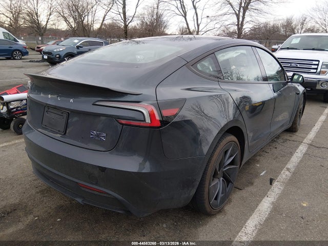2025 TESLA MODEL 3 5YJ3E1ET0SF949592 Photo 3