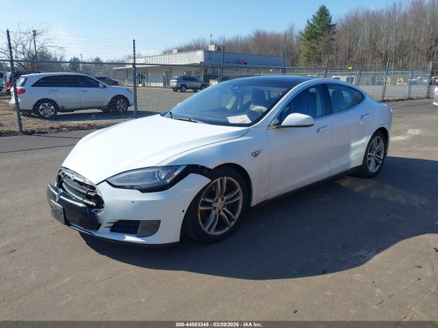44583348 :رقم المزاد ، 5YJSA1S28FF090857 vin ، 2015 Tesla Model S 70d/85d/p85d مزاد بيع