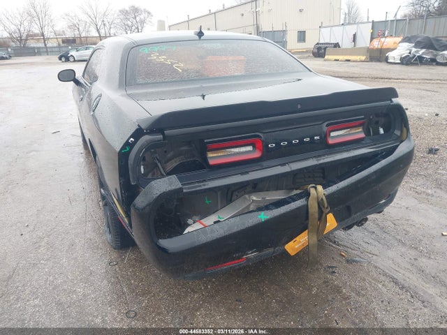 44583352 :رقم المزاد ، 2C3CDZAG2JH199426 vin ، 2018 Dodge Challenger Sxt Plus مزاد بيع