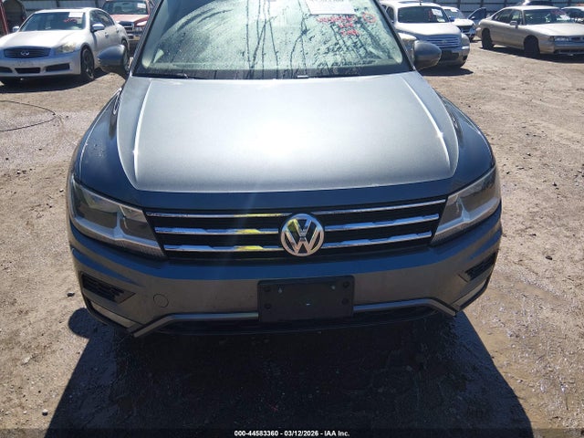 44583360 :رقم المزاد ، 3VV2B7AXXJM062187 vin ، 2018 Volkswagen Tiguan 2.0t Se/2.0t Sel مزاد بيع