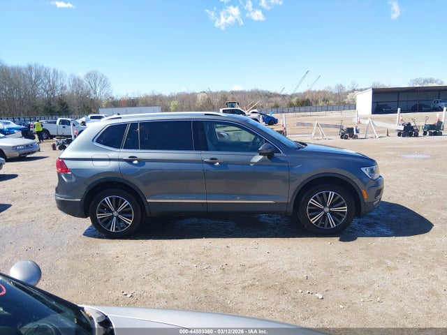 44583360 :رقم المزاد ، 3VV2B7AXXJM062187 vin ، 2018 Volkswagen Tiguan 2.0t Se/2.0t Sel مزاد بيع