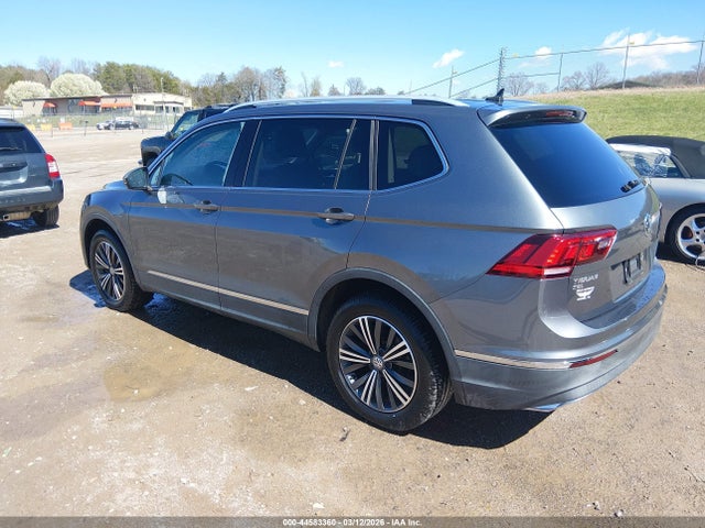 2018 VOLKSWAGEN TIGUAN 3VV2B7AXXJM062187 Photo 2
