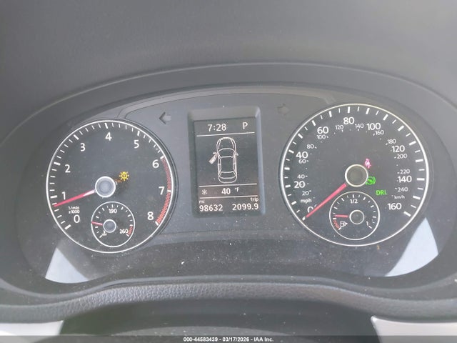 2013 Volkswagen Passat 2.5l Se მანქანა იყიდება აუქციონზე, vin: 1VWBH7A30DC104718, აუქციონის ნომერი: 44583439