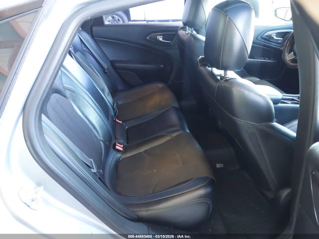 44583485 :رقم المزاد ، 1C3CCCBG9FN551544 vin ، 2015 Chrysler 200 S مزاد بيع