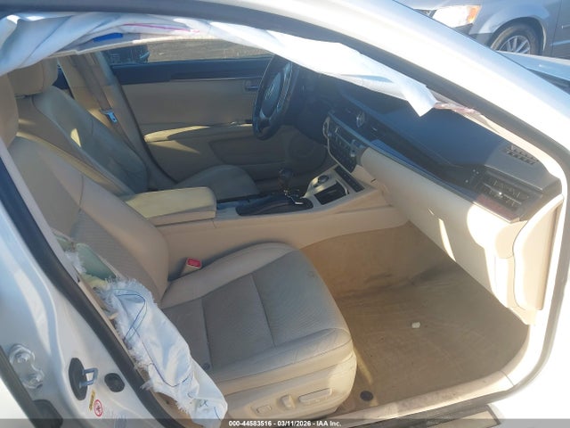 2015 Lexus Es 350 მანქანა იყიდება აუქციონზე, vin: JTHBK1GG1F2173419, აუქციონის ნომერი: 44583516