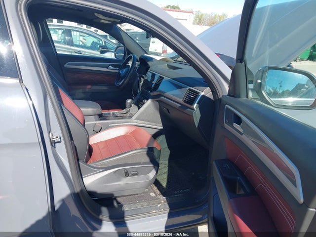 2023 VOLKSWAGEN ATLAS CROSS SPORT 1V2FE2CAXPC208745 Photo 4