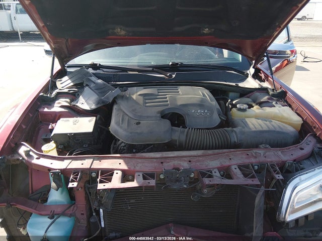 44583542 :رقم المزاد ، 2C3CCAAG4JH320350 vin ، 2018 Chrysler 300 Touring مزاد بيع