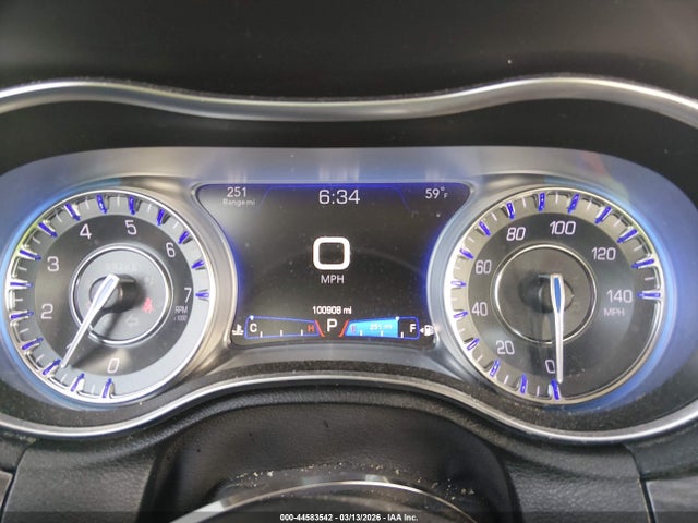 44583542 :رقم المزاد ، 2C3CCAAG4JH320350 vin ، 2018 Chrysler 300 Touring مزاد بيع