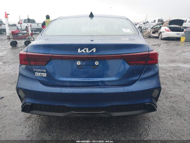 44583561 :رقم المزاد ، 3KPF24AD9NE448328 vin ، 2022 Kia Forte Lxs مزاد بيع