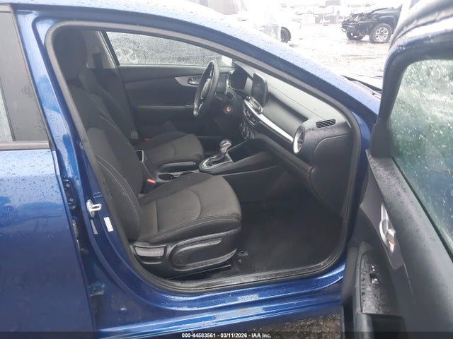 44583561 :رقم المزاد ، 3KPF24AD9NE448328 vin ، 2022 Kia Forte Lxs مزاد بيع